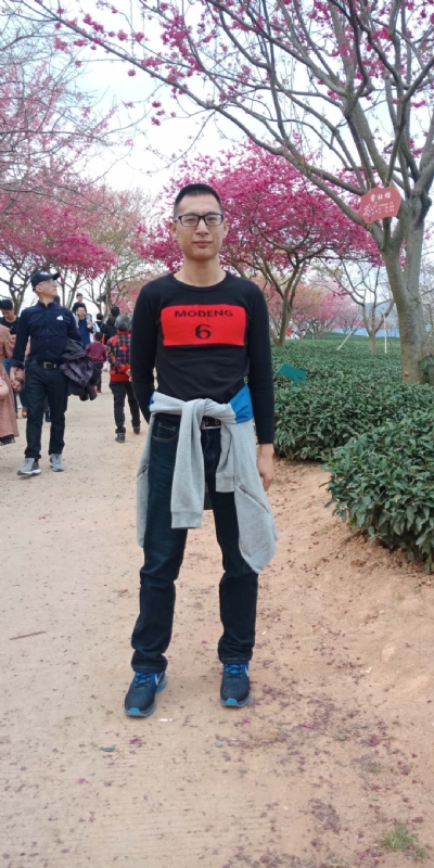 小梁的第一张照片--宁德相亲服务中心
