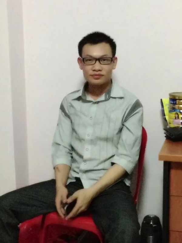 坚强不屈的第一张照片--宁德相亲服务中心