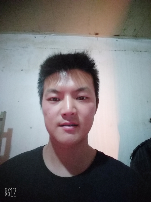 风轻云淡的第一张照片--宁德相亲服务中心