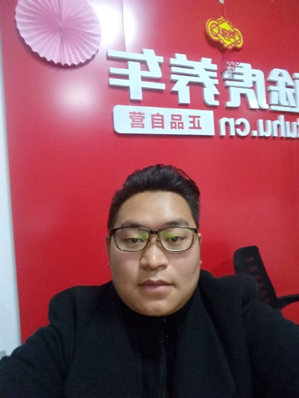 向上倾斜45度的第一张照片--宁德相亲服务中心