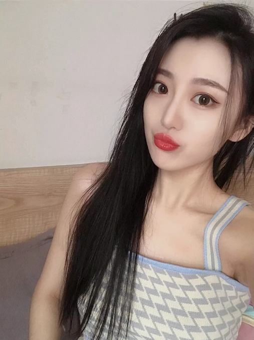 倩倩的第一张照片--宁德相亲服务中心
