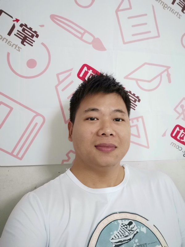 轻静地行走着的第一张照片--宁德相亲服务中心