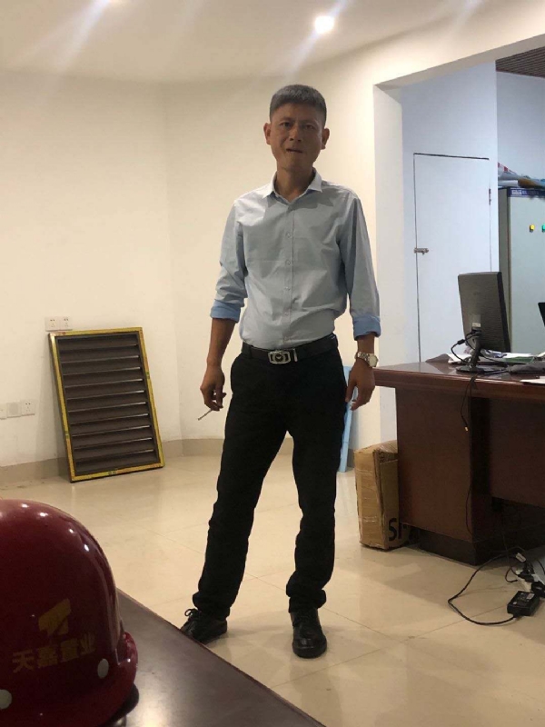 郁闷之中的第一张照片--宁德相亲服务中心