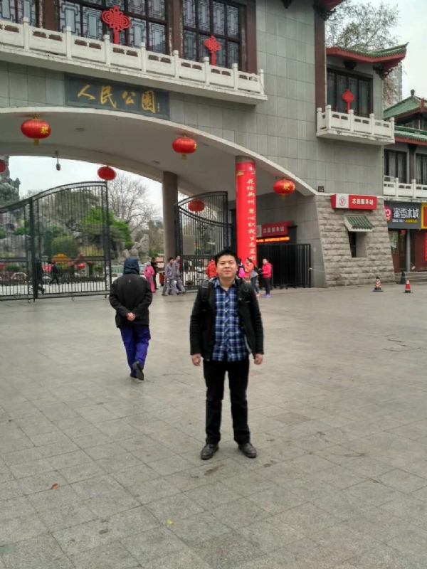 在奋斗的第一张照片--宁德相亲服务中心