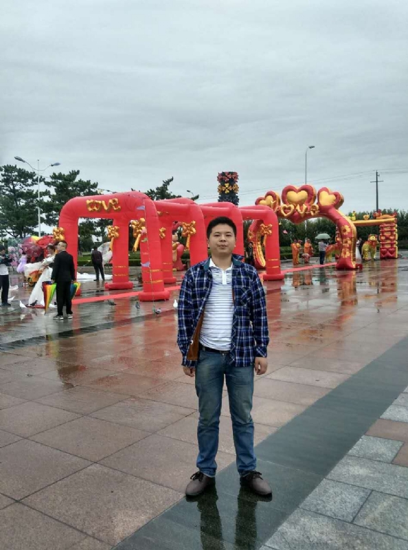 在奋斗的第三张照片--宁德相亲服务中心