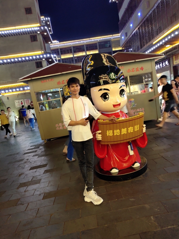 圆嘟嘟的瘦子的第一张照片--宁德相亲服务中心