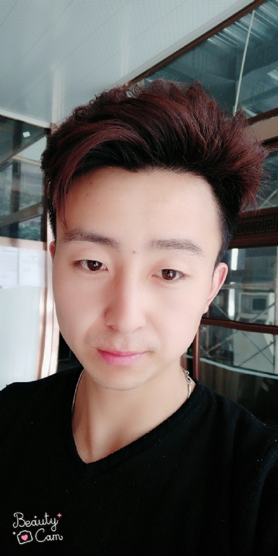 拼命微笑的第三张照片--宁德相亲服务中心