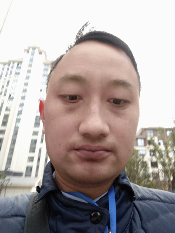 老男人的第一张照片--宁德相亲服务中心