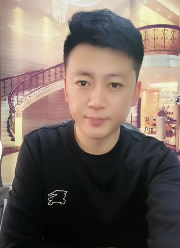 屋顶拾荒人的第三张照片--宁德相亲服务中心