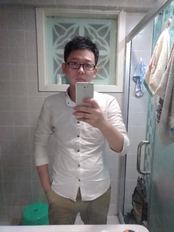 花谢魂伤的第一张照片--宁德相亲服务中心