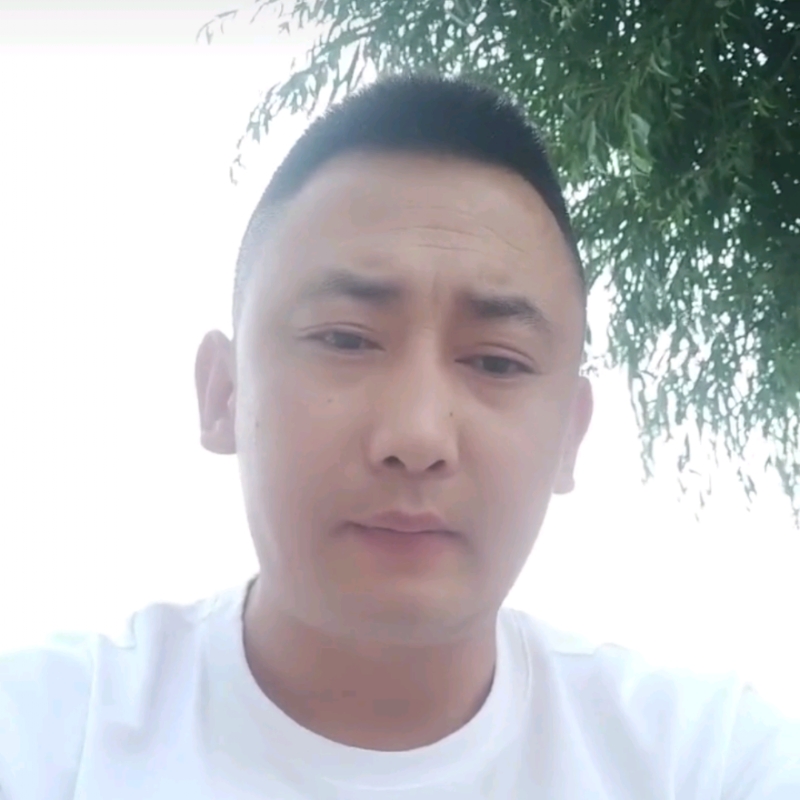 潇洒的第一张照片--宁德相亲服务中心