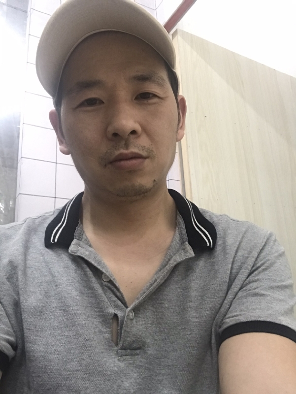 老何的第一张照片--宁德相亲服务中心