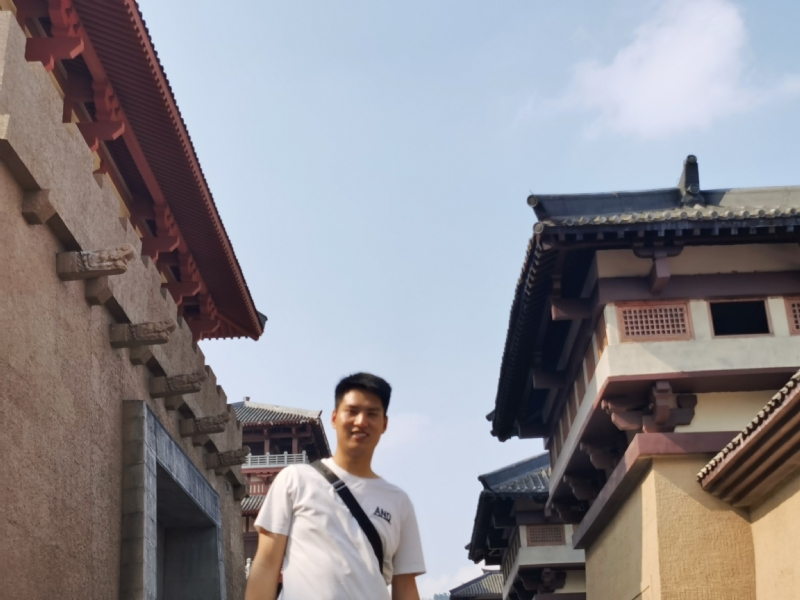 咸鱼不闲的第二张照片--宁德相亲服务中心