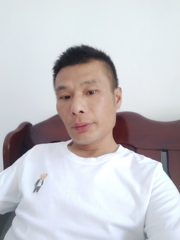 年少轻狂的第一张照片--宁德相亲服务中心