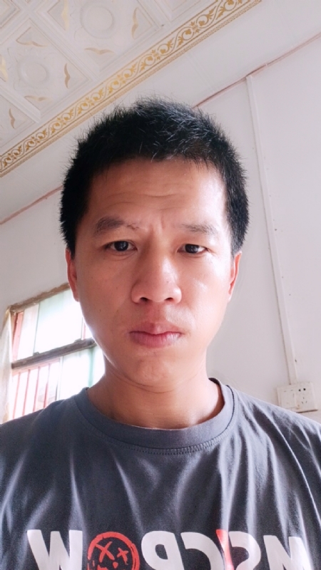 人都再努力的第一张照片--宁德相亲服务中心