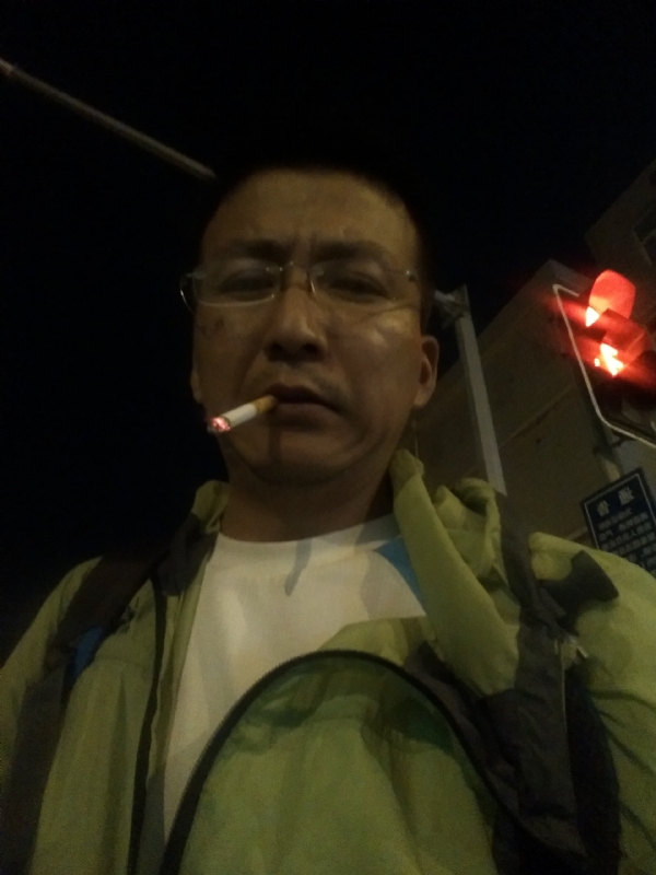 认真的生活的第一张照片--宁德相亲服务中心