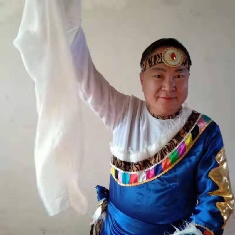 走在冷风中的第一张照片--宁德相亲服务中心