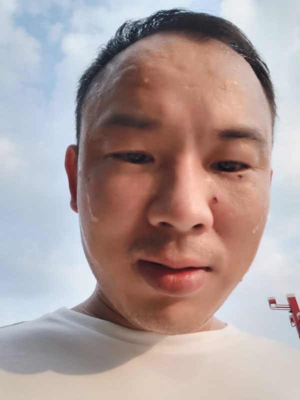 唐老鸭的第一张照片--宁德相亲服务中心