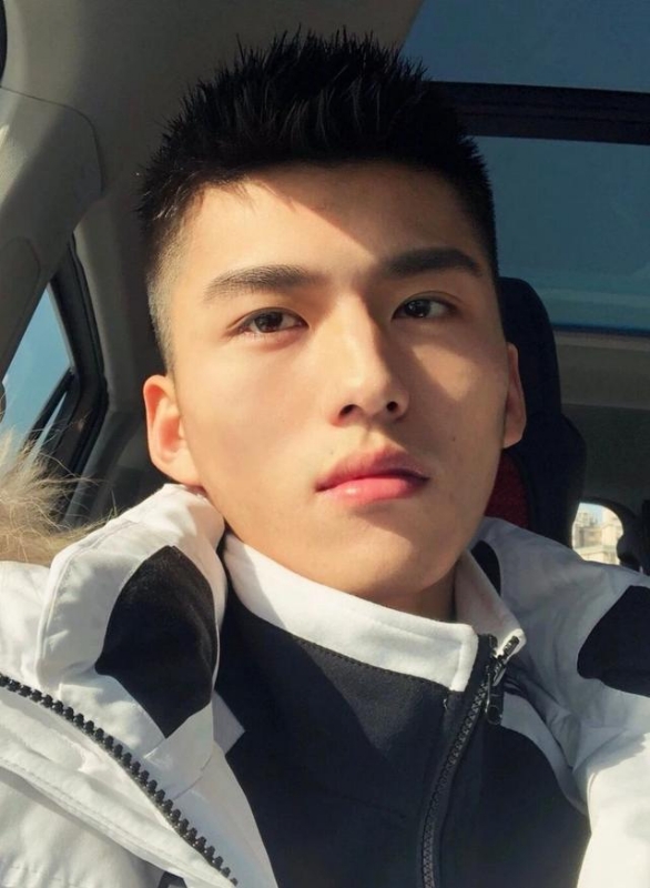 飞翔的第一张照片--宁德相亲服务中心