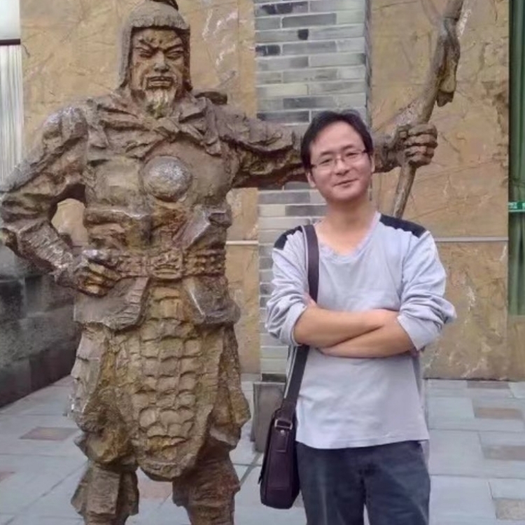 孤狼的第三张照片--宁德相亲服务中心