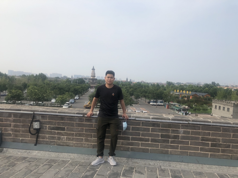 123.向左向右的第一张照片--宁德相亲服务中心