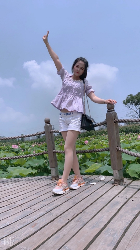 秋水伊人的第三张照片--宁德相亲服务中心