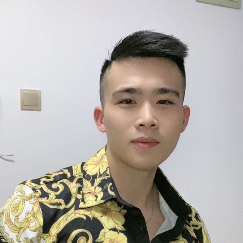迷彩冲锋衣的第一张照片--宁德相亲服务中心