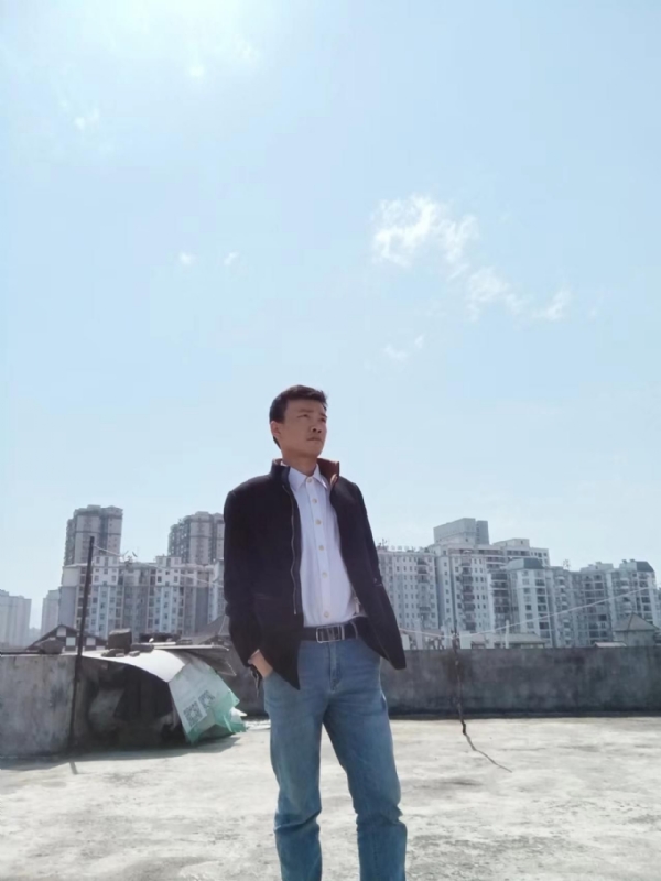 蓝色心情的第一张照片--宁德相亲服务中心