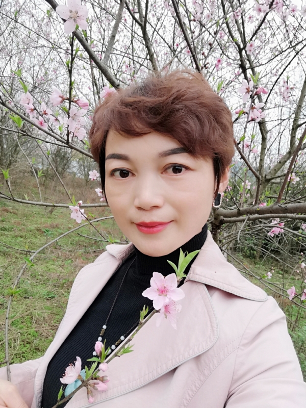 转角遇到你的第一张照片--宁德相亲服务中心