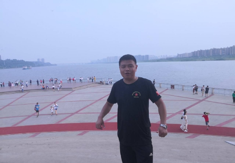 曾经心疼的我的第一张照片--宁德相亲服务中心