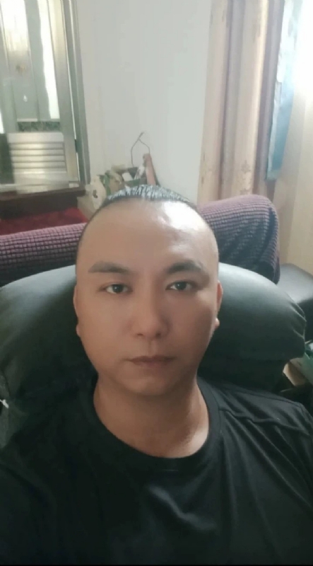 施逸森的第一张照片--宁德相亲服务中心