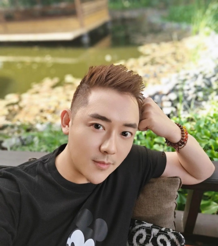 黄家豪的第二张照片--宁德相亲服务中心