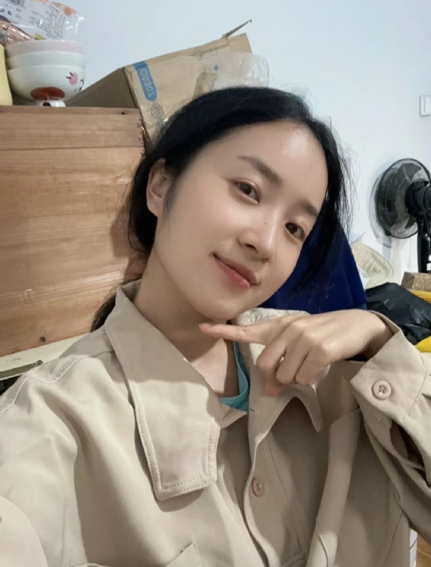 多喝热水的第二张照片--宁德相亲服务中心