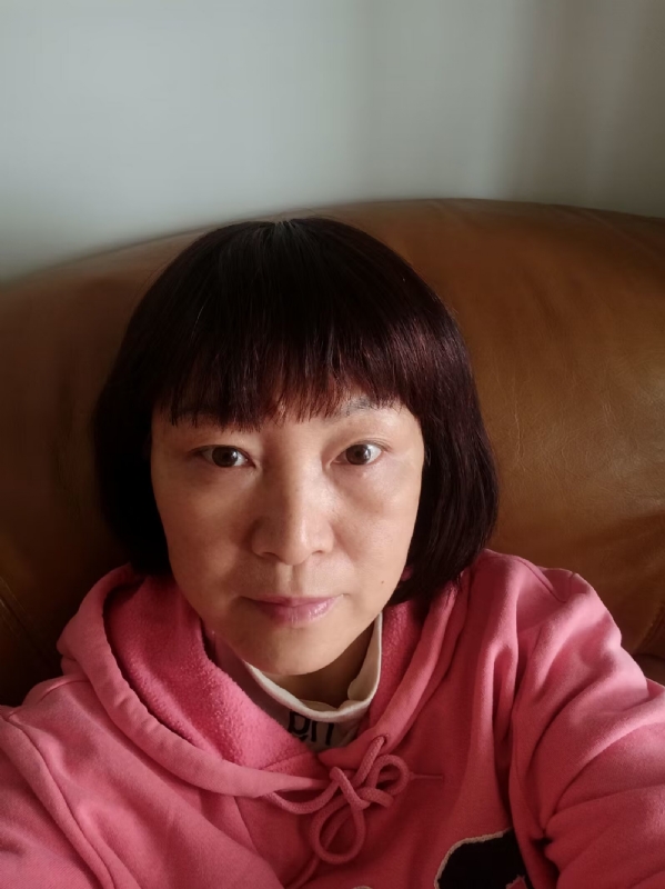 红玫瑰的第一张照片--宁德相亲服务中心