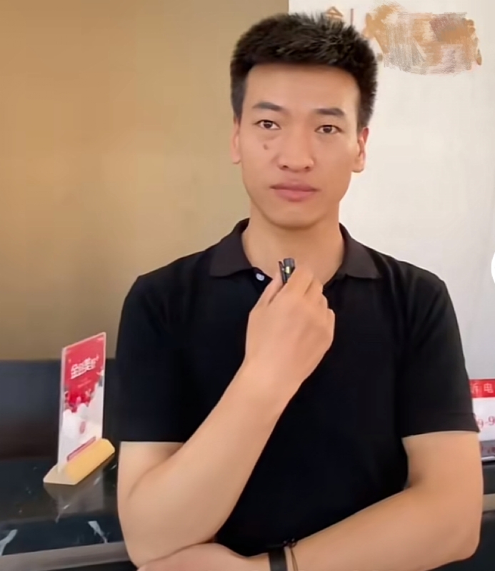 一杯梁白开的第一张照片--宁德相亲服务中心