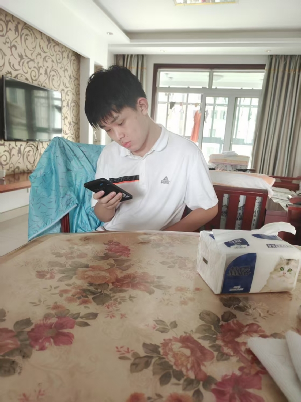 铁在烧的第一张照片--宁德相亲服务中心