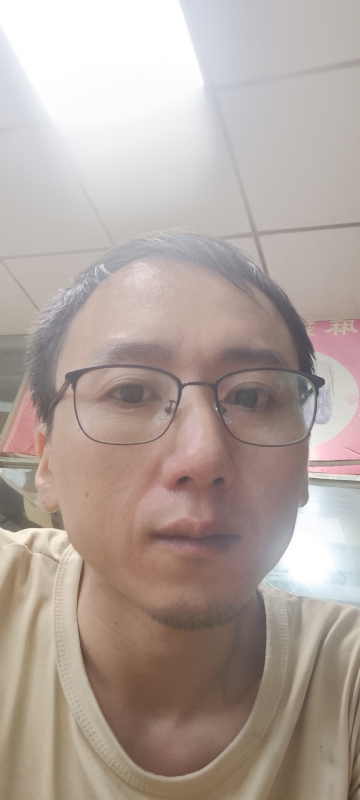 想胖的瘦子的第一张照片--宁德相亲服务中心