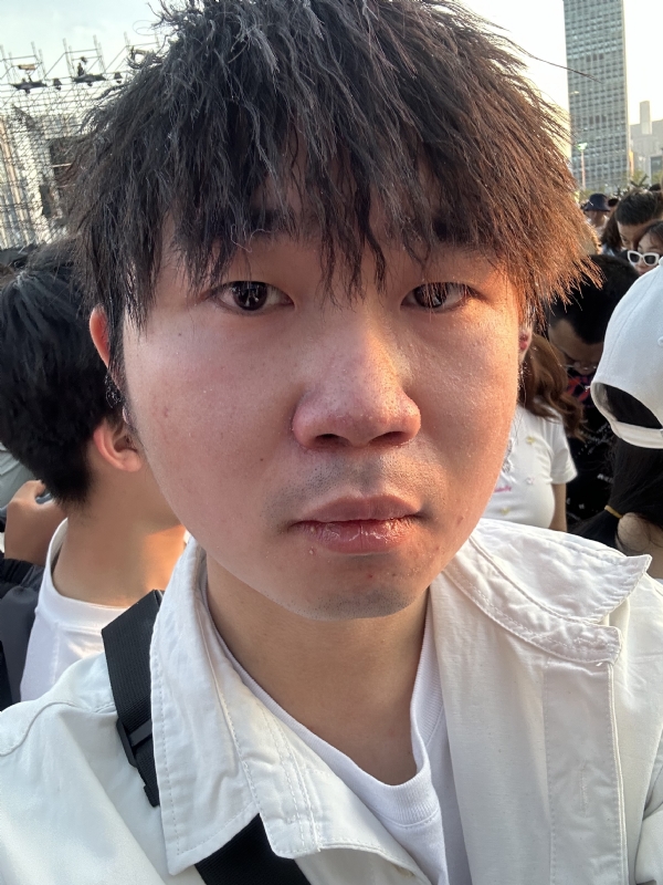 会修电脑的小杨的第一张照片--宁德相亲服务中心