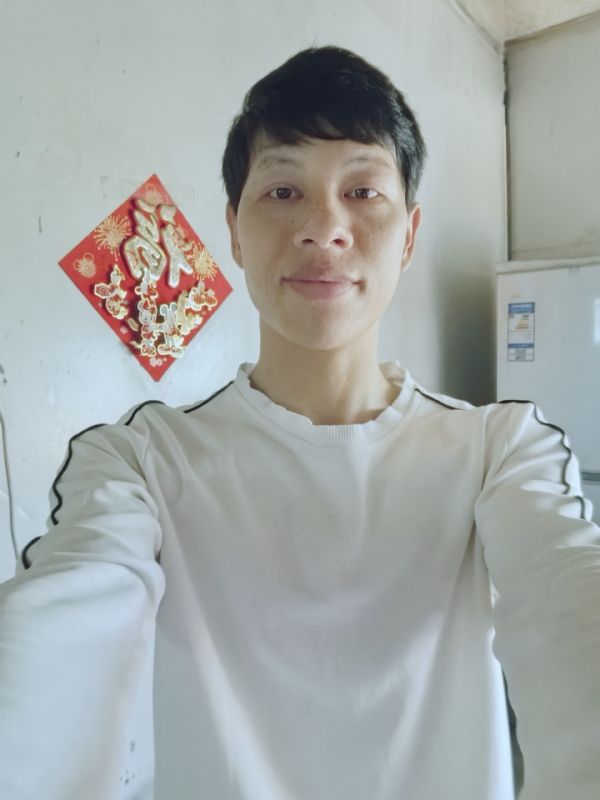 夏风微凉的第一张照片--宁德相亲服务中心