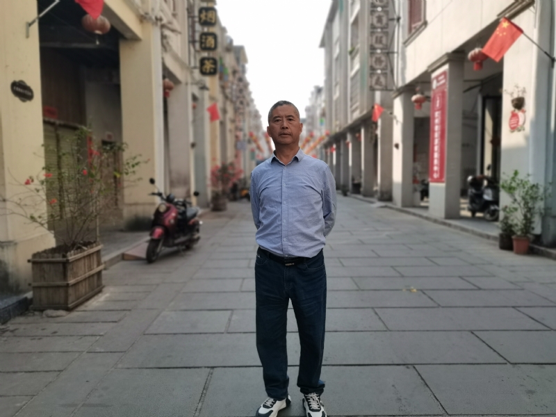 一粒尘埃的第一张照片--宁德相亲服务中心